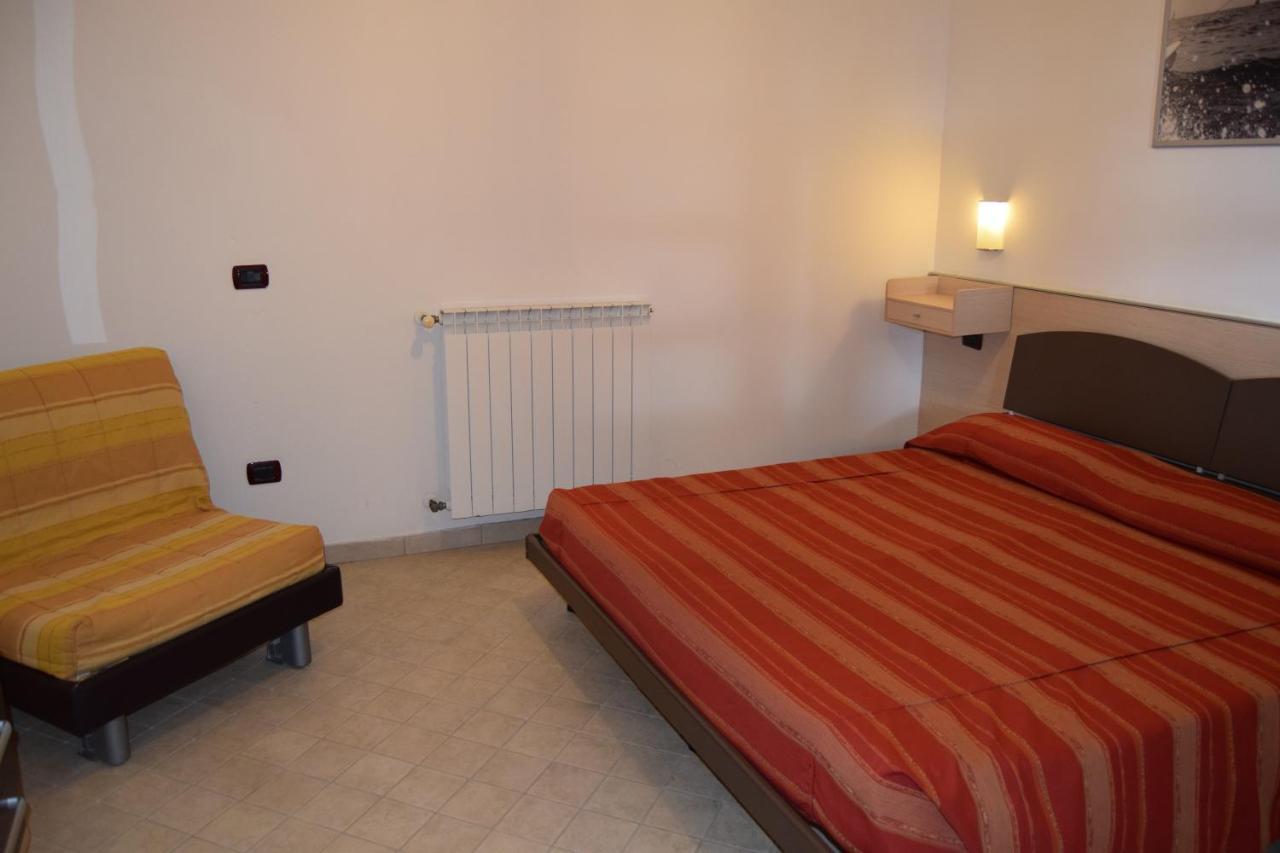 Oasi Del Mare Aparthotel Tirrenia Εξωτερικό φωτογραφία