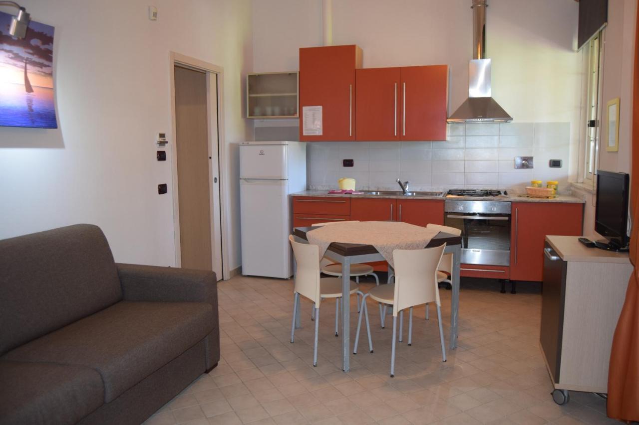 Oasi Del Mare Aparthotel Tirrenia Εξωτερικό φωτογραφία