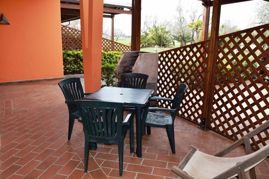 Oasi Del Mare Aparthotel Tirrenia Εξωτερικό φωτογραφία